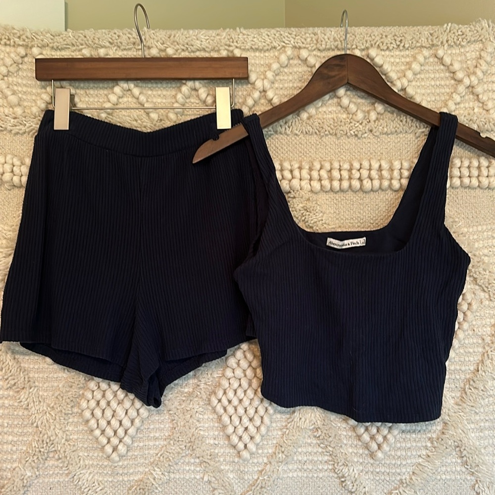 Abercrombie and Fitch sleep set